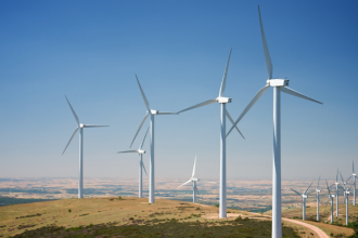 Fernando Trabach Filho ressalta que la energía eólica impulsa el desarrollo regional y fortalece la transición hacia una matriz más sostenible.