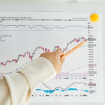 Alex Nabuco dos Santos analiza qué revela la brecha entre precio pedido y precio transaccionado sobre el ciclo inmobiliario.