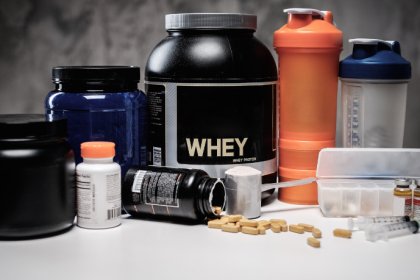 Envases plásticos en la salud deportiva: Elias Assum Sabbag Junior destaca cómo la tecnología protege nutrientes y garantiza seguridad.